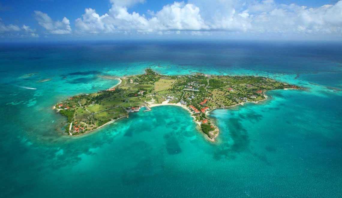The islands of the Small Antilles, Antigua and Barbuda, are part of the Leeward Islands. 