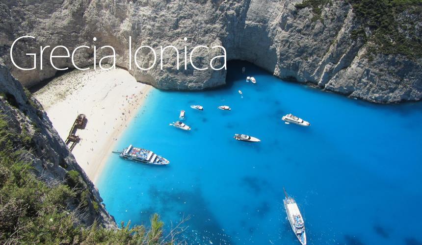 La Grecia Ionica rappresenta uno degli itinerari più affascinanti per una crociera estiva in barca a vela o a motore, regalando suggestivi paesaggi di mare dal blu intenso, spiagge di sabbia bianchissima e isole intrise di storia e mitologia.